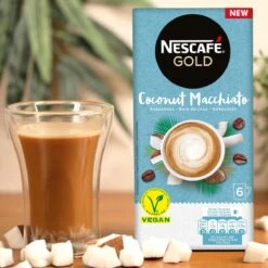 Nescafé Gold Coconut Macchiato Oploskoffie - 6 Doosjes à 6 Zakjes -Koffie Promotie Winkel 1200x1200 306