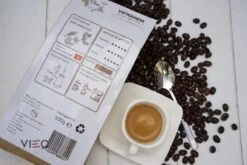 Vietnamese Dark Roast Koffiebonen 500g | 20% Arabica - 80% Robusta | DAM Koffie 9 Vietnamese Dark Roast Koffiebonen 500g | 20% Arabica - 80% Robusta | DAM Koffie -Koffie Promotie Winkel 1200x800 6